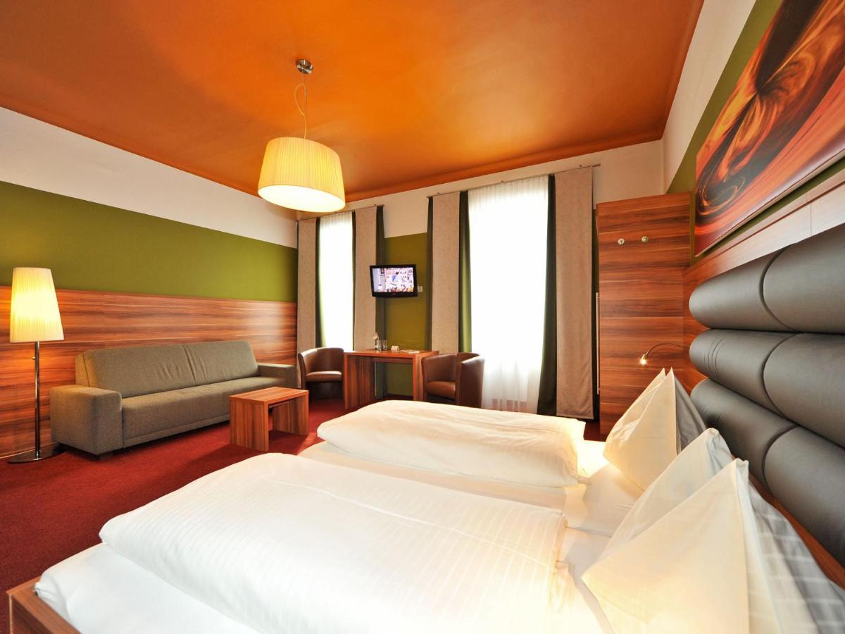 Hotel Ertl & Restaurant El Venado Шпитал ан де Драу Екстериор снимка