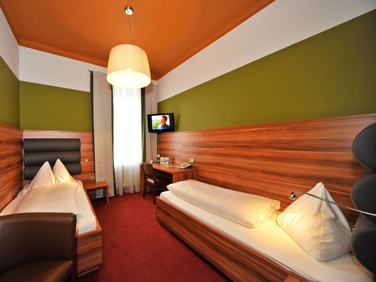 Hotel Ertl & Restaurant El Venado Шпитал ан де Драу Екстериор снимка
